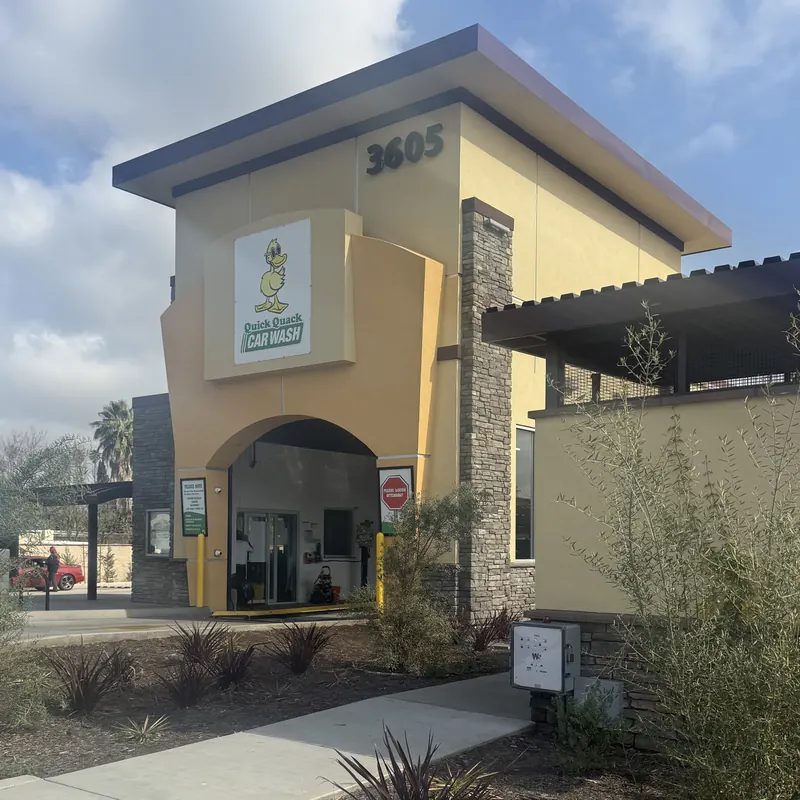 Quick Quack Car Wash building and tunnel entrance on Monte Vista Ave in Upland, CA